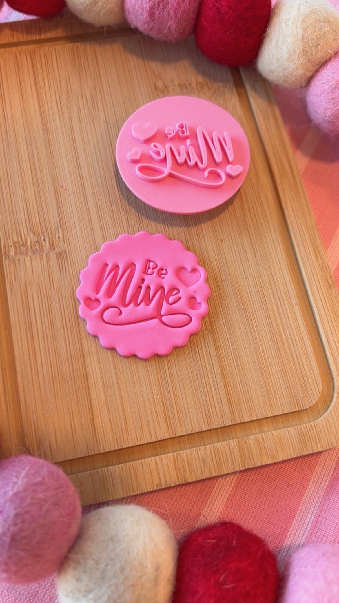 Be mine #3 iRound Stamp 2026