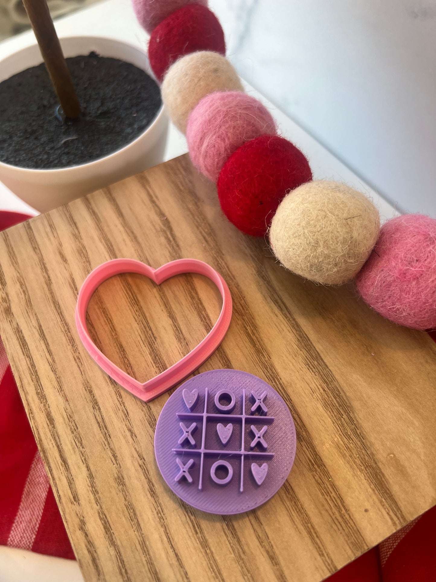 TIC TAC TOE EMBOSSER/ HEART CUTTER