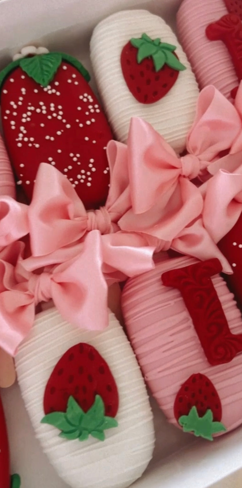 Strawberry cutter