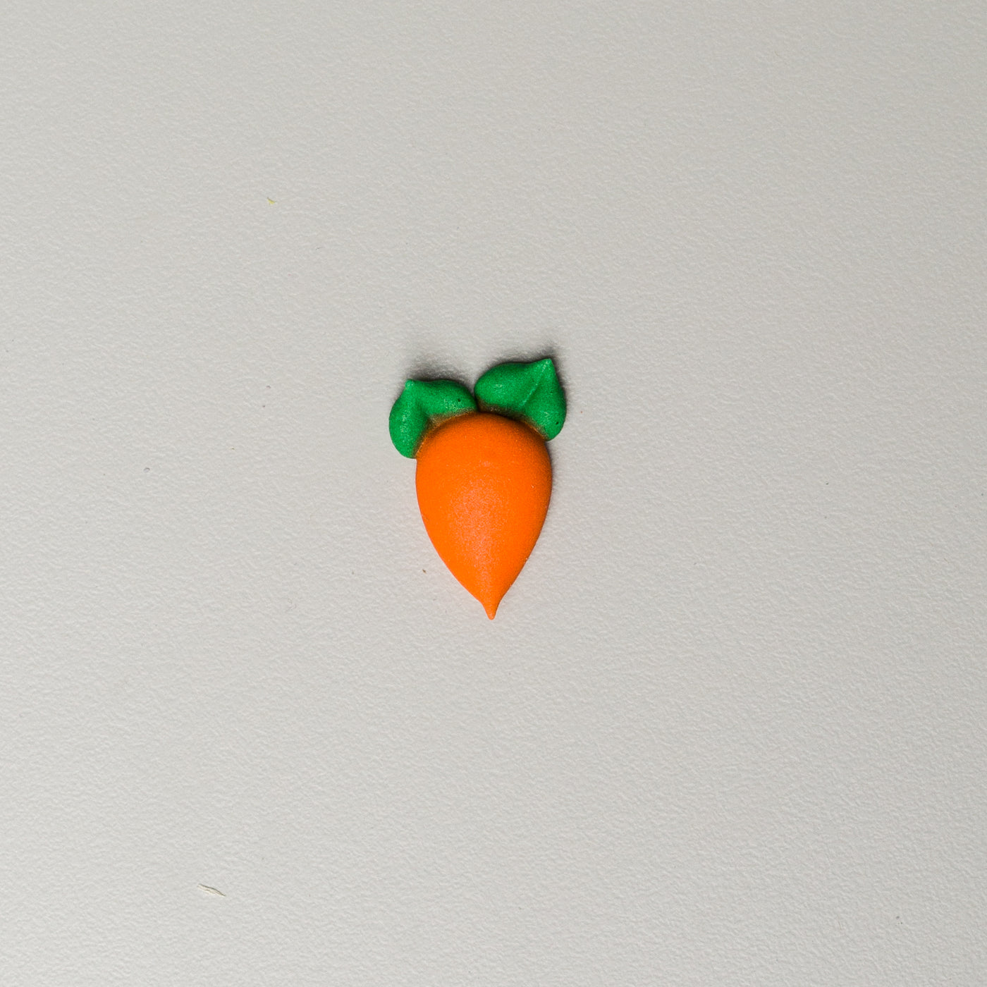 3/4" Royal Icing Carrot - Small 12 ct