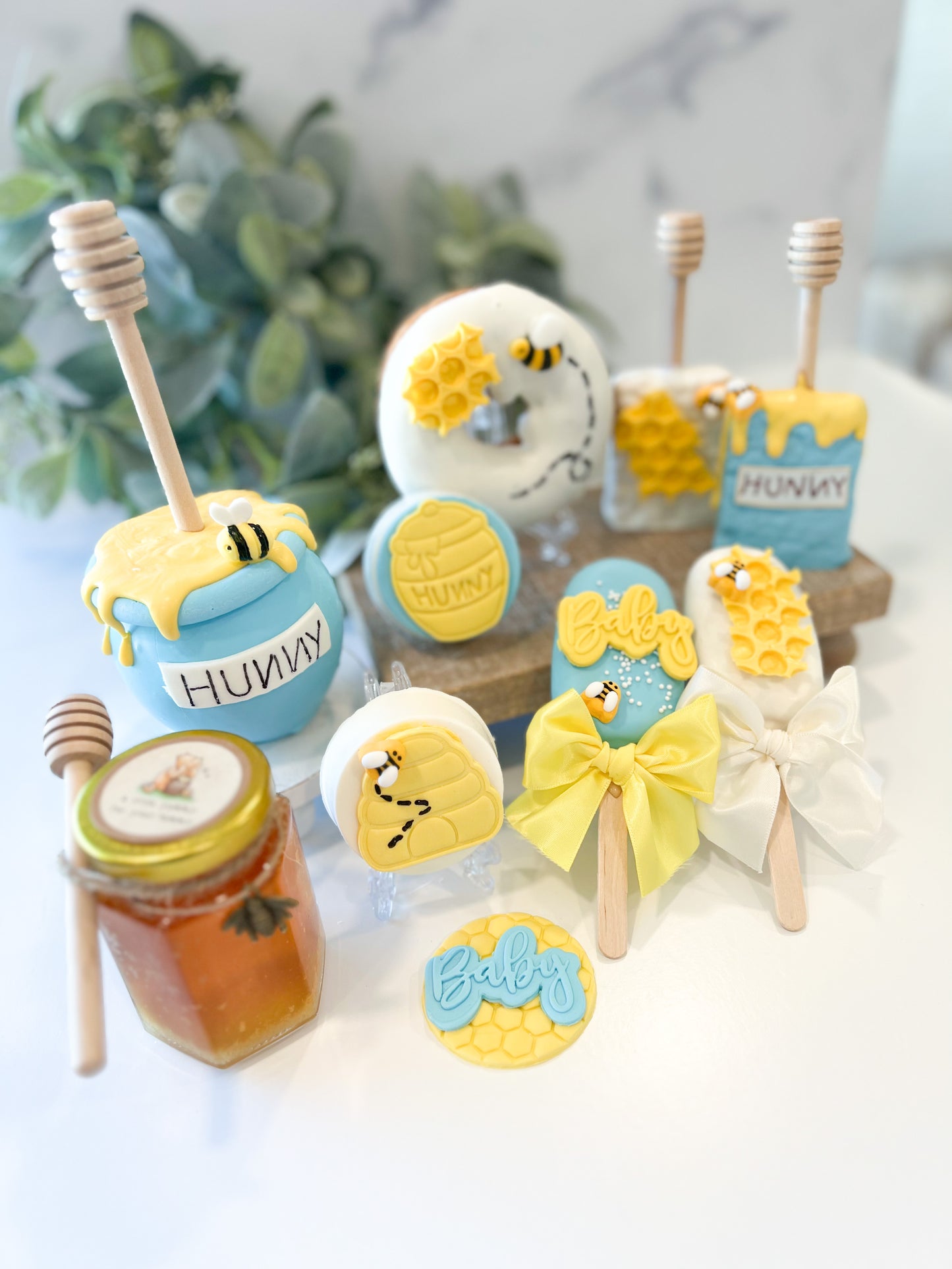 Pooh Bear Mini Decorating Class - ONLINE -