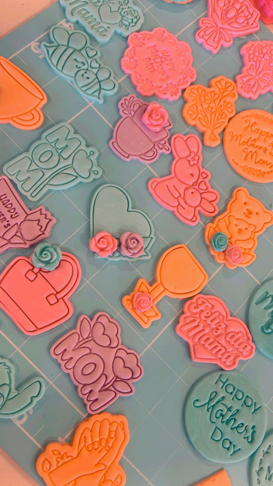 Create your own Mother's Day Bundle of Cutters