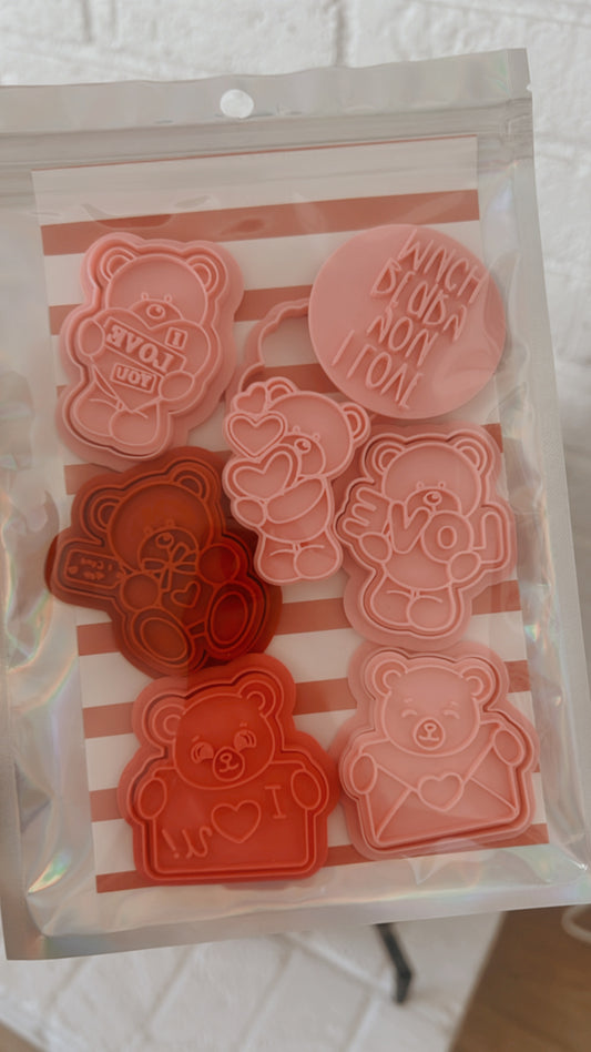 Bear Valentines Cutter/Embosser set