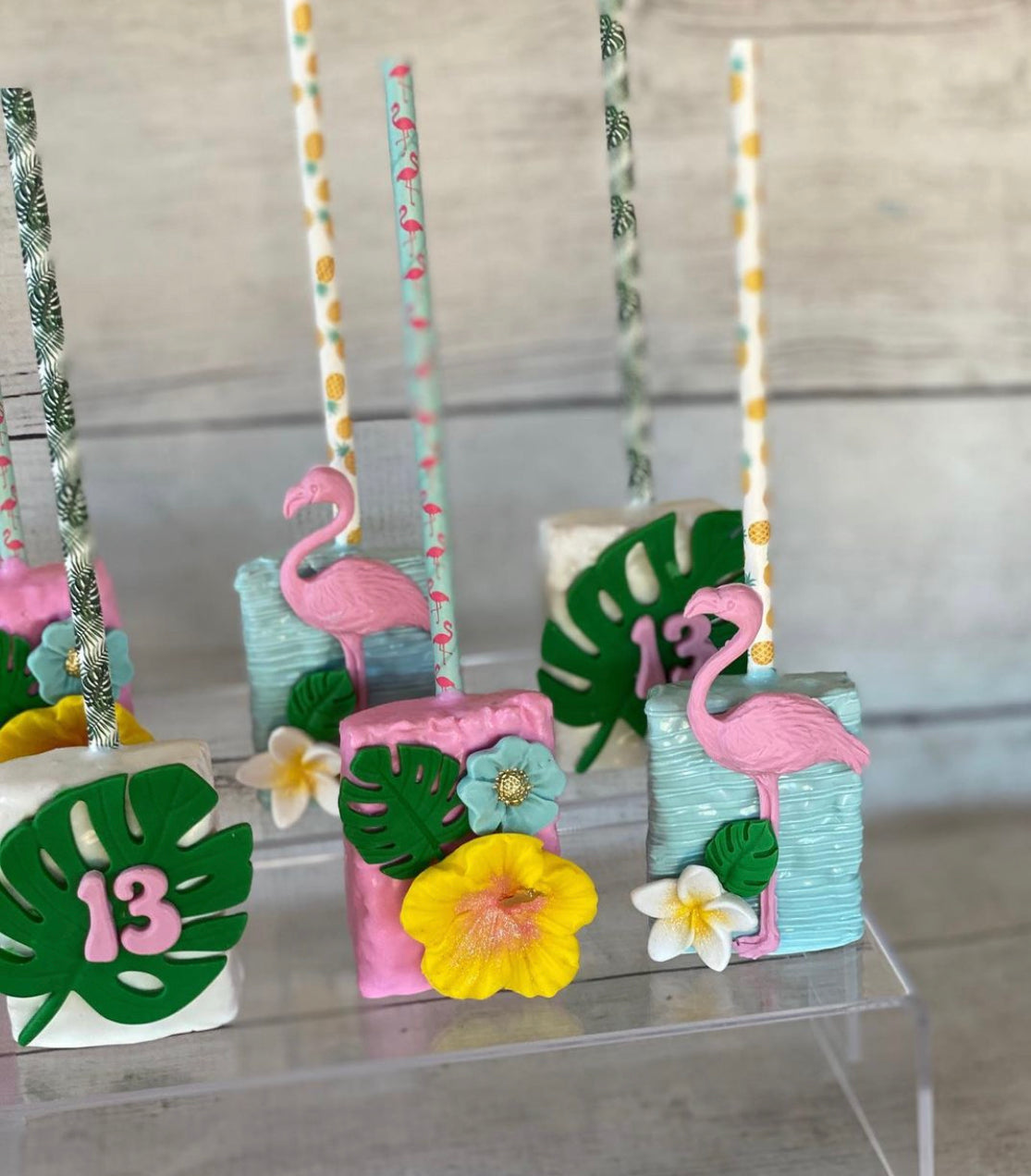 Luau Mini Decorating Online Course