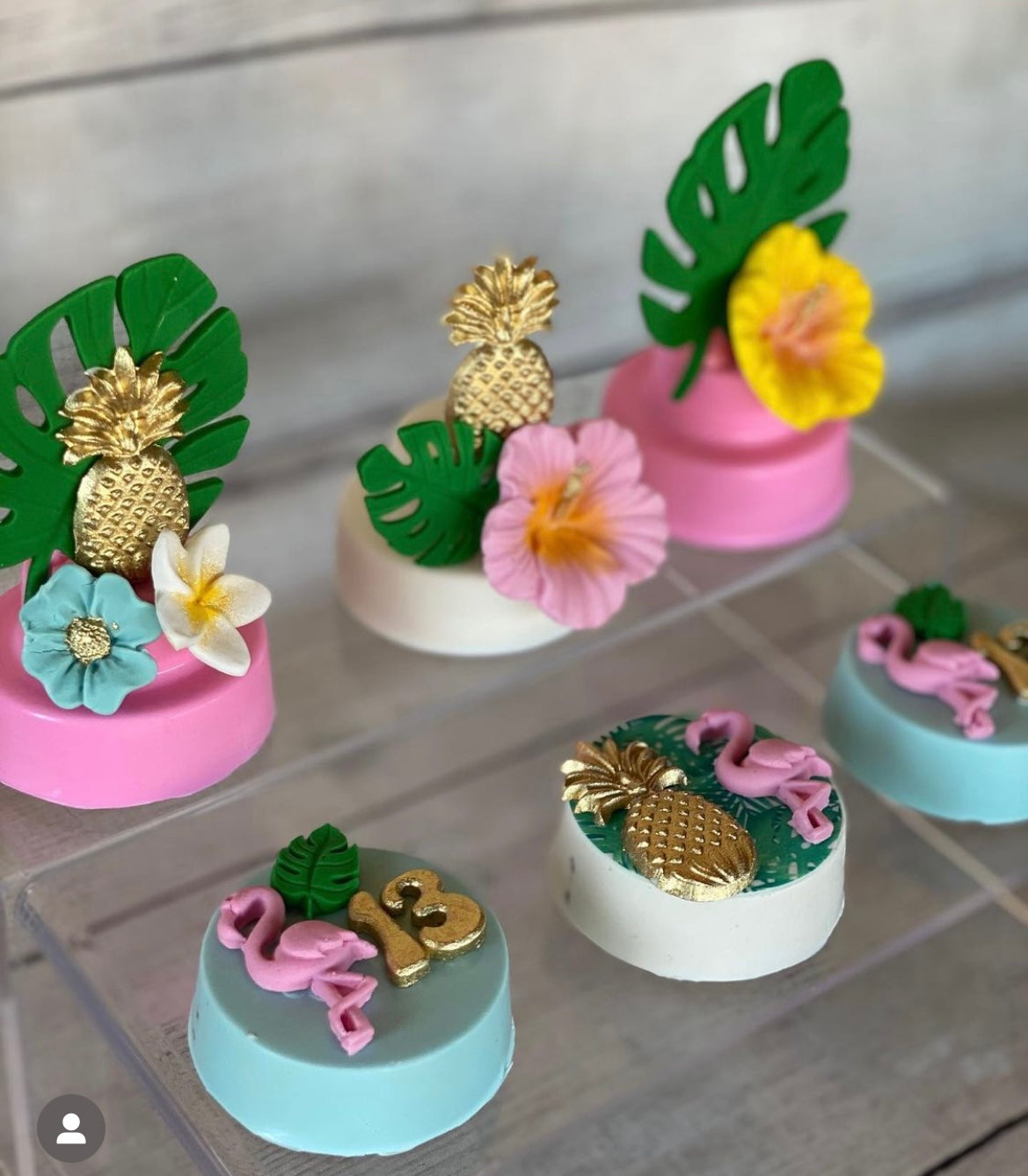 Luau Mini Decorating Online Course